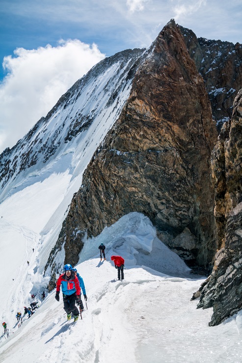 Enfrontem els ultims metres amb la Barre des Ecrins darrere nostre